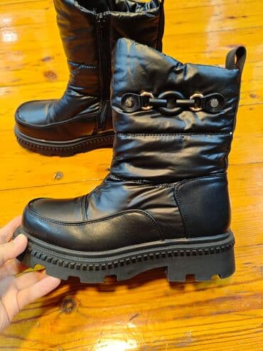 Uzunboğaz, Ölçü: 37, rəng - Qara, Yeni