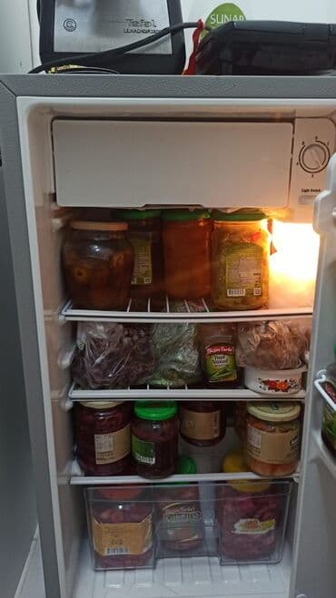 Separatorlar: Mini Soyuducu Satılır, rəng - Ağ — 2