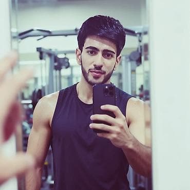 Surcu işi axtariram şeheri tanyram ayille şofiri işlemişem boyuk balca