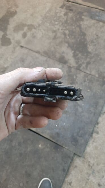 Ferrari: Mercedes-Benz W124, İşlənmiş — 2