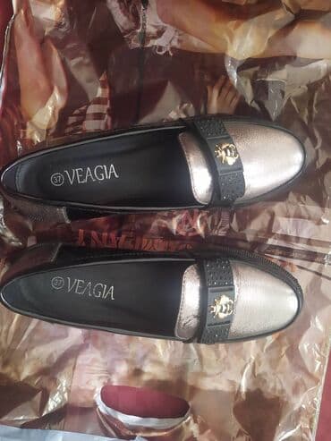 qaçış ayaqqabısı: Tuflilər, Ölçü: 37, Yeni — 2