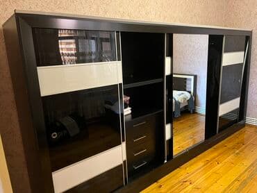 Otaq bitkiləri: Kupe, 3 qapılı Düz dolab, Qarderob, paltar dolabı — 1