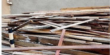 Tikinti üçün taxta materialları – müxtəlif ölçülü və formalı qarışıq — 4