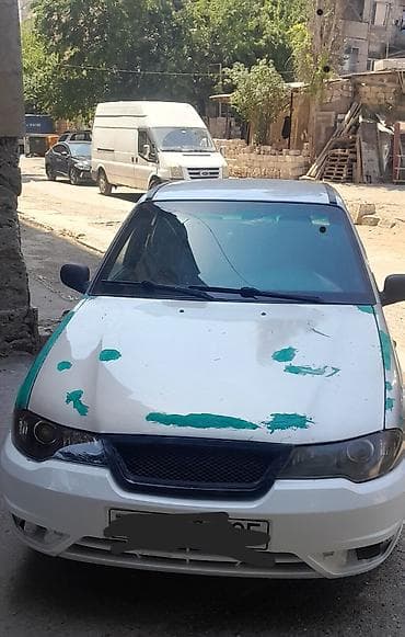 daewo tico: Daewoo Nexia: 1.6 l | 2010 il Sedan — 1