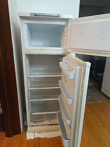 plyonka satisi: 2 qapılı Indesit Soyuducu Satılır, rəng - Ağ — 3