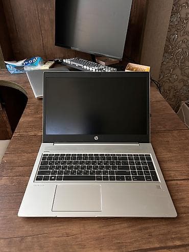hp probook s: Ram 16 
Yaddaş 512GB SSD 
İ5 10 cu generation — 2