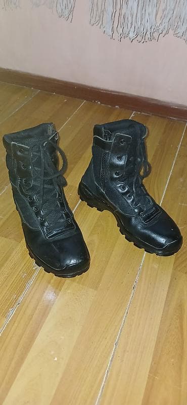 Botinkalar əla vəzyədədir cırıgı söküyü yoxdur baha alınıb geyinilmir lalafo.az -da Botinkalar əla vəzyədədir cırıgı söküyü yoxdur baha alınıb geyinilmir