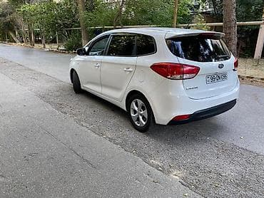 rav 4: Kia Carens: 1.7 l | 2014 il Universal — 4
