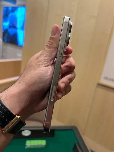 ayfon satışı: IPhone 16 Pro Max — 3