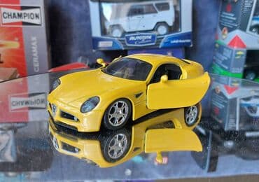 metbex tavan modelleri: Коллекционная модель ALFA ROMEO 8C Competizione Yellow 2007 Scale — 1