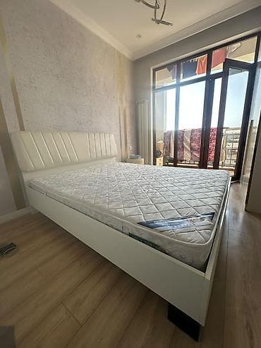 divan 2 ci el: Taxt satılır. Qiymət 190 azn. Ölçü 160/200, Embawood istehsalı, matras — 1