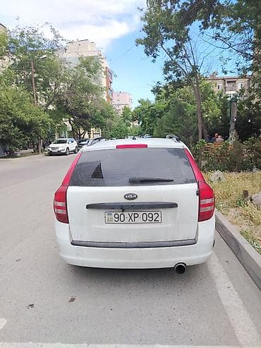 ceed: Kia cee’d SW (universal) – dizel CRDi Xüsusiyyətlər: - Kuzov — 4