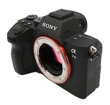 Sony Alpha 7S (A7S) güzgüsüz fotoaparat gövdəsi - Tam kadr