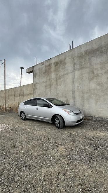 5 bolt disk: Toyota Prius (2-ci nəsil) hibrid hetçbek Xüsusiyyətlər və təchizat: - — 7