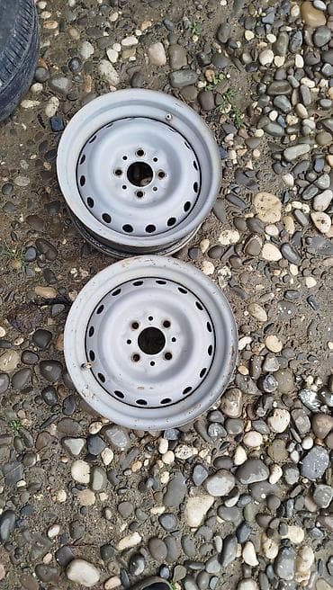 Disk təkərlər: 2 ədəd polad disk + 2 ədəd disk üzərində şin — 2