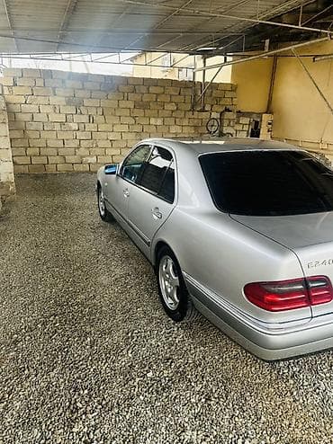 volkswagen polo 1: Mercedes-Benz E 240: 2.4 л | Седан — 4