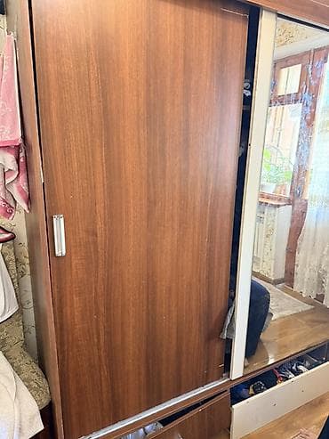qapi ustu: 2 qapılı, Güzgülü, Qəhvəyi, Taxta, Kupe, Düz dolab — 3