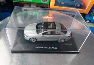 metbex tavan modelleri: Коллекционная модель Mercedes-Benz CLA-Class C117 silver 2013 Limited — 18