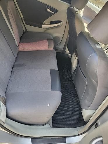 pirus ehtiyat hisseleri: Toyota Prius: 1.8 l | 2009 il Sedan — 3