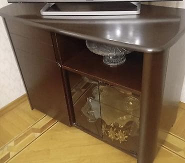 stol dəstləri: İşlənmiş, Dolab, Masa və oturacaqlar, TV stend — 2