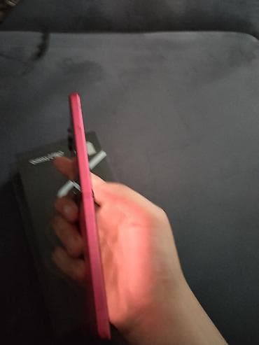 lil solid dual: Samsung Galaxy Z Flip7, 256 GB, rəng - Qırmızı — 4