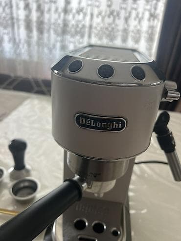 sud seperatoru: Qəhvə maşını Delonghi, Yarımavtomat, Yeni — 5