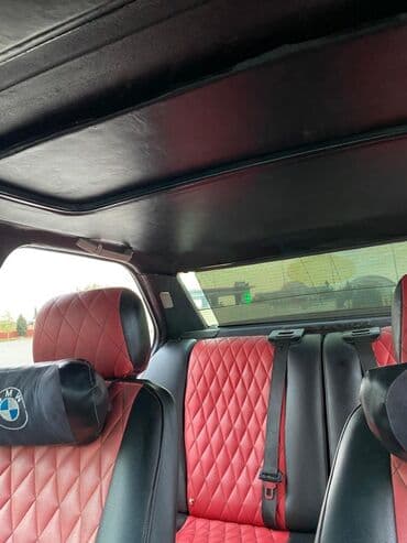 фольксваген пассат 1 8 турбо: Qırmızı rəngli sedan avtomobil Xüsusiyyətlər: - Korpus: 4 qapılı — 14