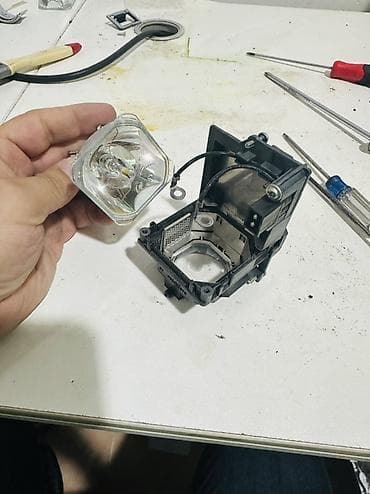 Orijinal proyektor lampaları – 100% orijinal Xüsusiyyətlər: - Yüksək — 6