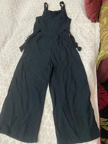 Cinslər və şalvarlar: 12-13 yaşa waikiki 15 azn — 1