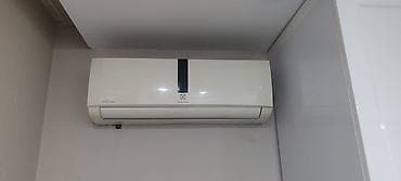 12 volt adapter: Kondisioner Electrolux, İşlənmiş, 40-45 kv. m, Kredit yoxdur — 2