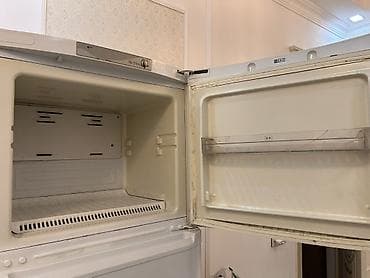 hotpoint: Hotpoint-Ariston ikiqapılı soyuducu - Üst kamera: dondurucu. Qapıda — 3