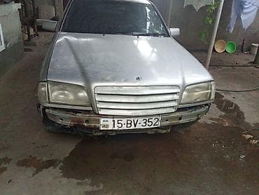 su radiatoru mersedes: Mercedes-Benz 220: 2.2 l | 1994 il Sedan — 1