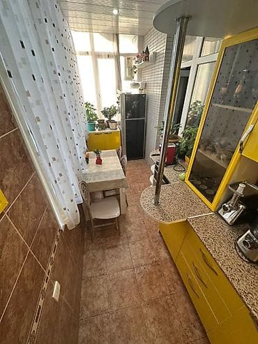ucuz ev: Yasamal, 3 otaqlı, Yeni tikili, m. Elmlər Akademiyası, 102 kv. m — 10