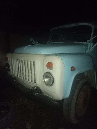 ışıq: Sərt işlər üçün klassik yük maşını Model: GAZ-53 seriyası (benzinli) — 3