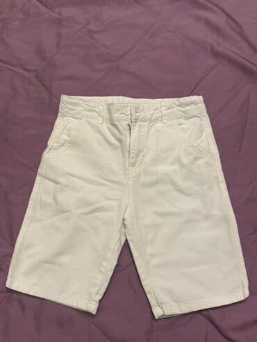 детские летние шорты: Koton Kids uşaq şortu - Rəng: ağ - Model: klassik dizayn, dizə qədər — 1