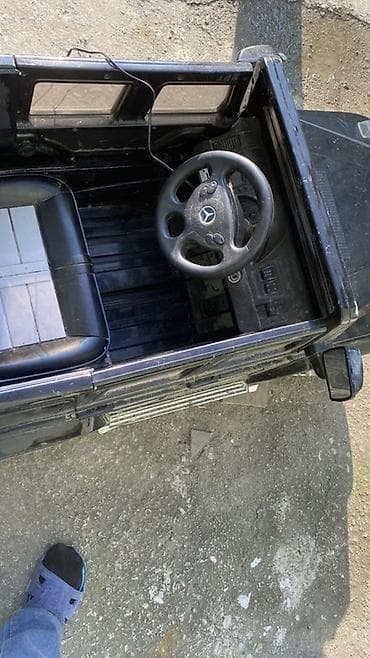 usaq masn: Uşaq üçün elektrikli minik maşını – G‑Class üslubunda, qara rəng — 2