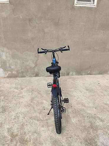 velosiped 24 lük: Dağ velosipedi – 26” təkərlər - Rəng: qara-mavi - Çərçivə: polad — 2