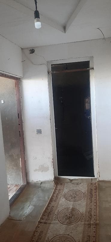 Həyət evləri və villaların satışı: Bülbülə qəs. 5 otaqlı, 90 kv. m, Kredit yoxdur, Orta təmir — 8