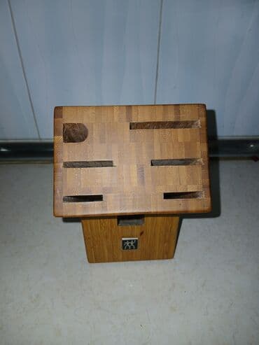 Digər mətbəx aksesuarları: Məhsul: Bıçaq dəsti üçün bambuk bıçaq bloku Təsvir: - Brend loqolu — 4