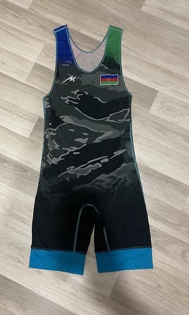 idman dəsdi: Məhsul: Güləş trikosu meroj Təsvir: - Azərbaycan bayraqlı yarış — 1