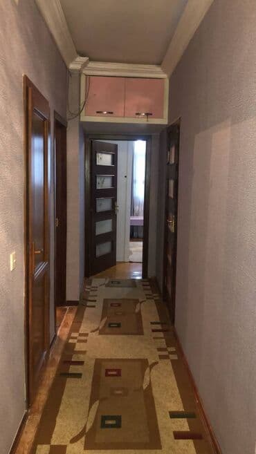 şamaxı ev: Mənzil kirayə verilir. 19.6 mər, 95 kv 2-3 düzxəlmə. Evdə hərbir — 7