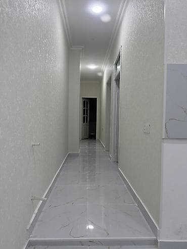 berde ev: Bakı, 20-ci sahə, 3 otaqlı, Köhnə tikili, m. Elmlər Akademiyası, 85 kv. m — 4