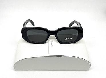 Eynəklər: Gün eynəyi, Prada — 2