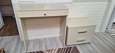 acilib baglanan stollar: Minimalist yazı/visaj masası və 2 çekmeceli tumbadan ibarət dəst. yazı — 4