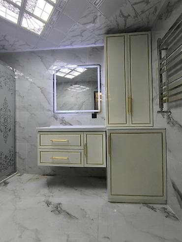 radiatır: Banyo üçün dəst: asma tualet şkafları və işıqlı güzgü - Üslub — 1