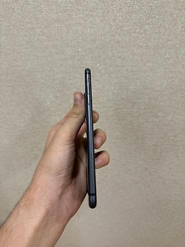 iphone 8 plus 2 ci el: IPhone 8 Plus, 64 GB, Jet Black, Barmaq izi — 4