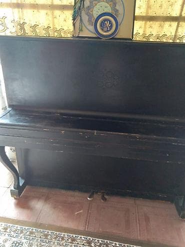 Velosiped ehtiyyat hissələri: Upright pianino - Korpus: klassik qara rəngli, ön paneldə oyma — 3