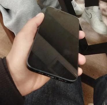 iphone 11 almaq: IPhone 13, Qara, Face ID — 2