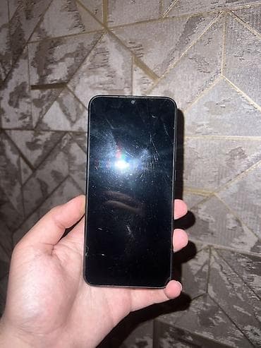 stranger things max: Məhsul: Xiaomi Redmi smartfon Xüsusiyyətlər: - Ekran: təxminən 6" — 2