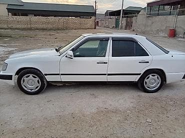 opel 2 5: Mercedes-Benz W124: 2 l | 1987 il Sedan — 4